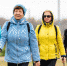 Как белгородские пенсионерки занимаются скандинавской ходьбой - БелПресса