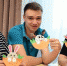 «Теперь давай не орать, а попробуем спеть». Кому корочанец дарит тепло и заботу - БелПресса