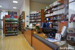 В отделе для подростков читателей встречают Елена Шевлякова и Ольга Селюкова / Фото: Елена Журавлёва