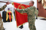 Добровольцам отряда «Барс» передали боевое знамя