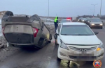 Сегодня утром в Белгороде произошло ДТП в результате которого перевернулась машина