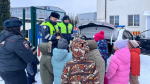 Полицейские рассказали дошкольникам о правилах поведение на дороге зимой.