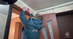 Сотрудники  МЧС вручили  пожарные извещатели многодетным  семьям