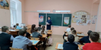 В Новом Осколе офицер регионального управления СК России провела профилактическую встречу с учащимися школы - Следственный комитет