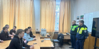 Белгородские автоинспекторы организовали профилактические беседы для студентов политехнического техникума - ГИБДД