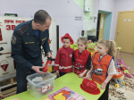 Познавательная встреча со спасателями