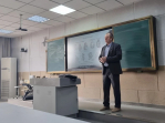 Учёные передают знания студентам крупнейшего азиатского вуза