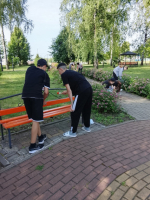 Трудоустройство подростков в летний период — отличная возможность для них получить опыт работы, заработать карманные деньги и потрудиться на пользу родному району.