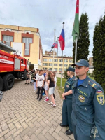 В пришкольных лагерях проходят встречи с огнеборцами
