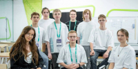 Школьник из Белгородской области обучает робота-перевозчика выстраивать логистику в «Сириусе» - Fonar.Tv