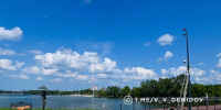 В белгородском парке «Берега» установили дополнительную камеру у арт-объекта «Девочка с зонтом» - Belnovosti.Ru