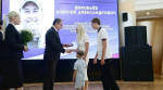 Вячеслав Гладков передал награды семьям погибших бойцов спецотряда «БАРС-Белгород»