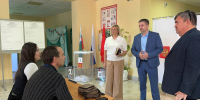 Вместе с председателем Избирательной комиссии Белгородской области Игорем Владимировичем Лазаревым государственный правозащитник посетила избирательные участки в Шебекинском муниципальном округе - Уполномоченный по правам человека