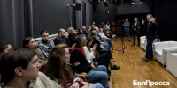 Труппа белгородского драмтеатра встретилась с ректором ГИТИСа Григорием Заславским - БелПресса