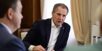 Вячеслав Гладков: Водитель комбайна пострадал при атаке ВСУ в Белгородском районе - Сетевое издание Знамя 31