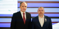_E_F8490.jpg - Губернатор и правительство