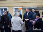 Белгородский губернатор встретился с жителями проблемного многоквартирного дома в Бирюче - Изображение 2