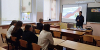 Белгородские стражи порядка встретились с учениками Мясоедовской школы - Сетевое издание Знамя 31