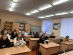 Доцент кафедры теории и истории государства и права провела для школьников лекцию, посвящённую Дню Конституции Российской Федерации