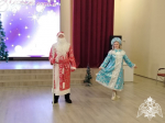 В Белгород «Дед Мороз специального назначения» поздравил подшефных Росгвардии учеников