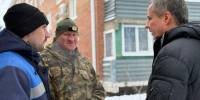 Губернатор проверил, как восстанавливают Новую Таволжанку после обстрелов - БелПресса