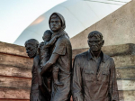 Мемориал у бывшего камышитового завода в Белгороде / Фото: Алексей Дацковский
