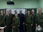 Урок мужества с офицером вневедомственной охраны Росгвардии прошел для кадет Новооскольского района