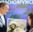 Вячеслав Гладков вручил сертификаты на жильё 46 молодым семьям - Мир Белогорья