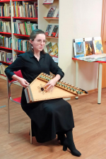 «Весна, цветы и комплименты»