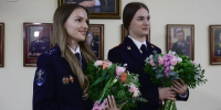 Вячеслав Гладков поздравил с 8 марта сотрудниц оперативных служб - Сетевое издание Знамя 31