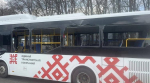 В Белгороде при детонации беспилотника ВСУ повреждены автобус и легковушка
