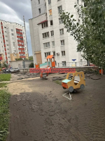 Ураган в Белгороде разрушил детскую площадку на Губкина