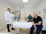 Врио губернатора навестил в больнице пострадавших от атак ВСУ белгородцев - Изображение 1