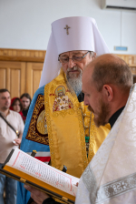 в День молодёжи митрополит Иоанн совершил молебен и посвятил во чтецы семинаристов