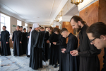 в День молодёжи митрополит Иоанн совершил молебен и посвятил во чтецы семинаристов