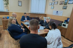 Парламентарии обсудили насущные вопросы с жителями региона