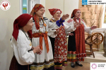 В музее народной культуры прошла первая инклюзивная экскурсия с тифлокомментированием и использованием тактильных копий музейных экспонатов